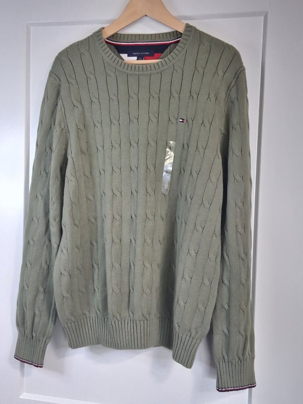 Tommy Hilfiger Men's Large Olive Green Cable Knit Cotton Sweater NWT - Picture 1 of 6